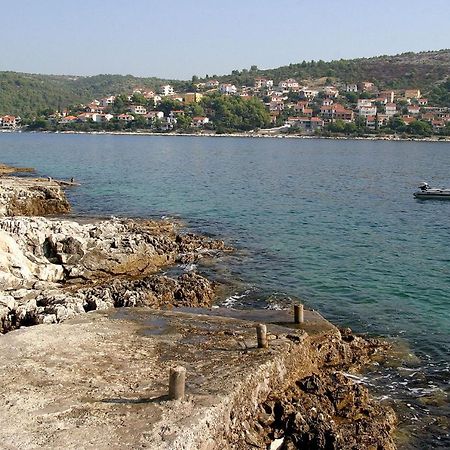 Apartments Mirja - 100M From The Beach & Parking Trogir Kültér fotó