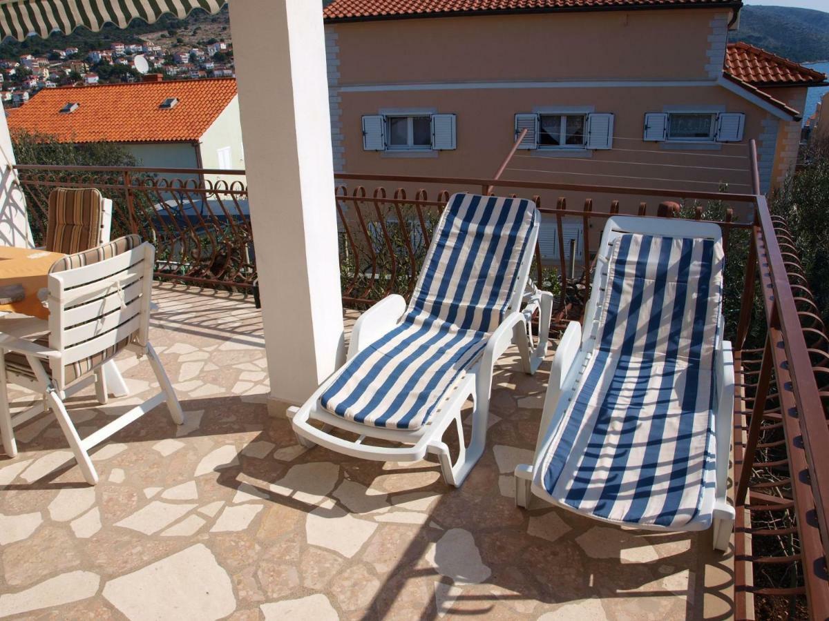 Apartments Mirja - 100M From The Beach & Parking Trogir Kültér fotó
