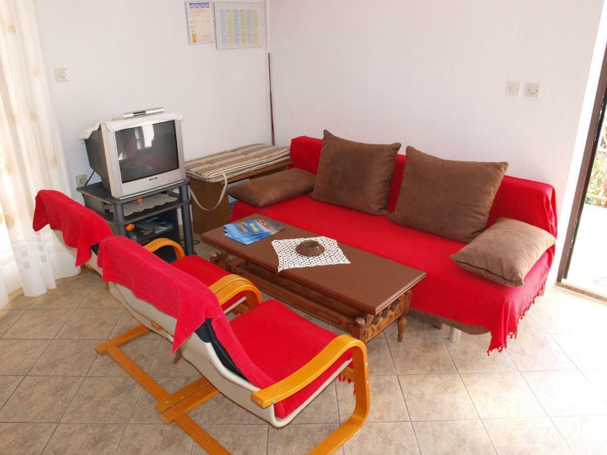 Apartments Mirja - 100M From The Beach & Parking Trogir Kültér fotó