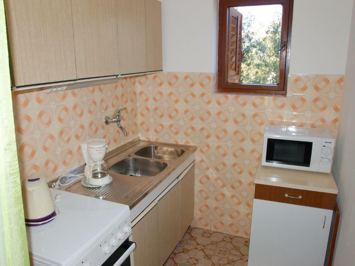 Apartments Mirja - 100M From The Beach & Parking Trogir Kültér fotó