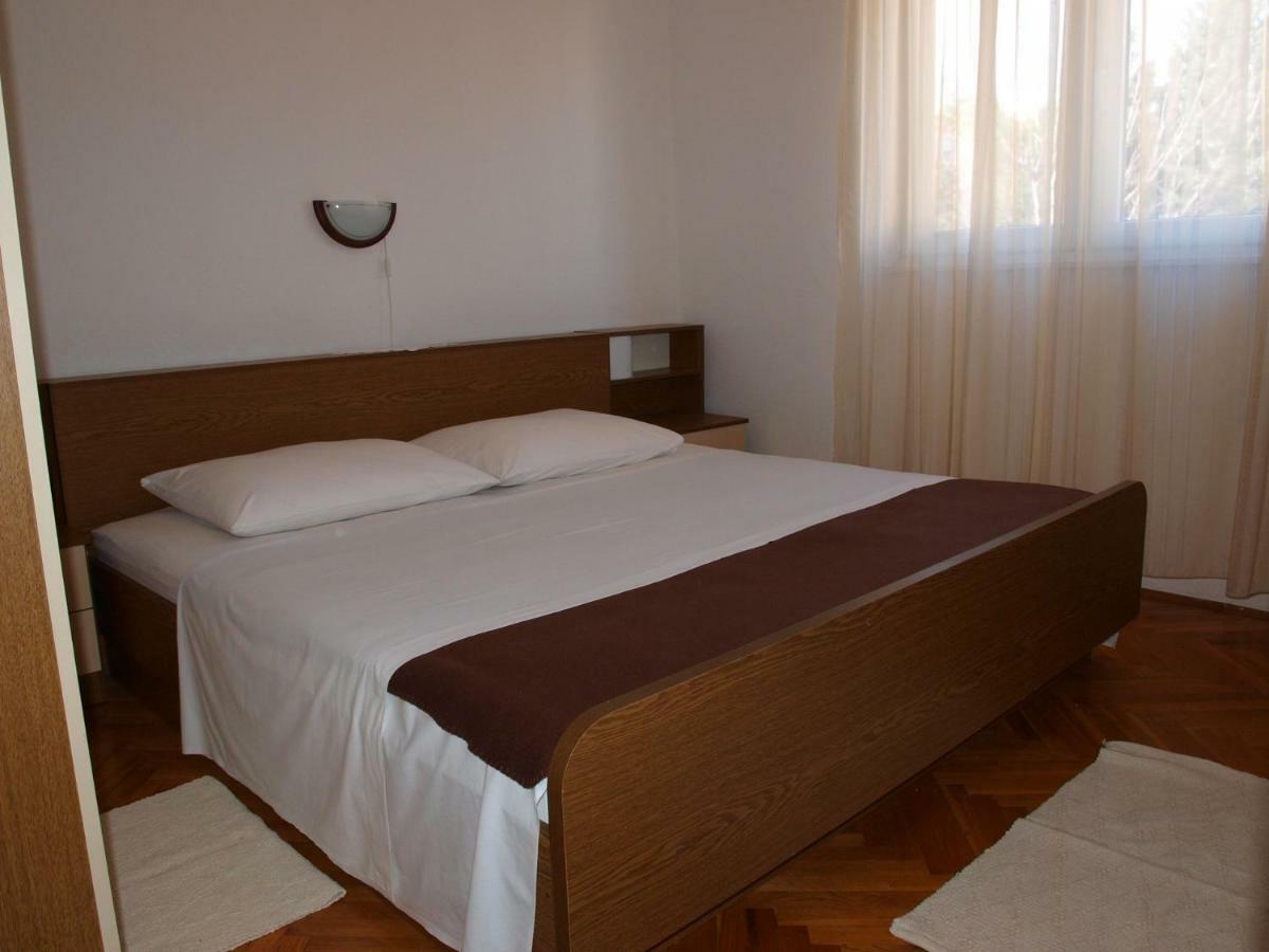 Apartments Mirja - 100M From The Beach & Parking Trogir Kültér fotó