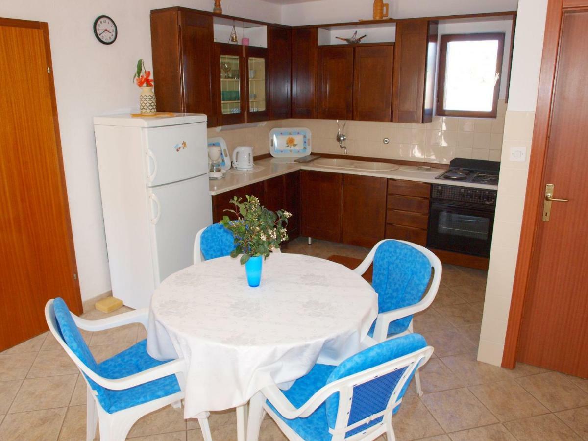 Apartments Mirja - 100M From The Beach & Parking Trogir Kültér fotó