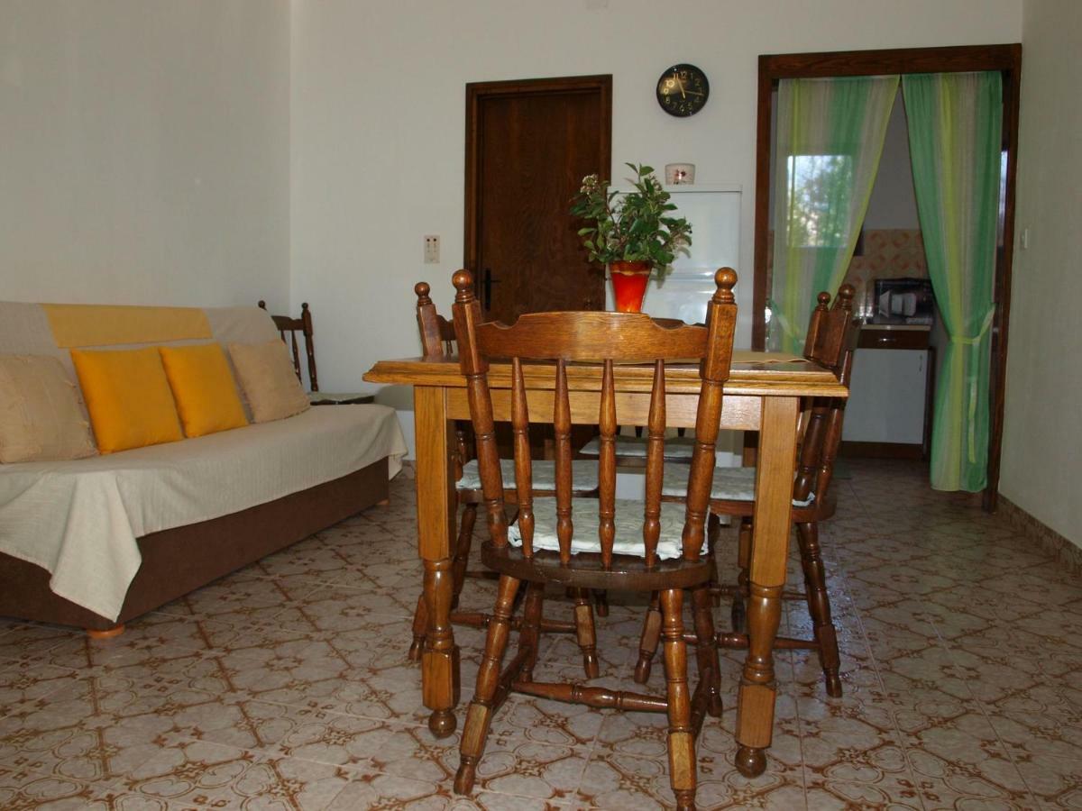 Apartments Mirja - 100M From The Beach & Parking Trogir Kültér fotó