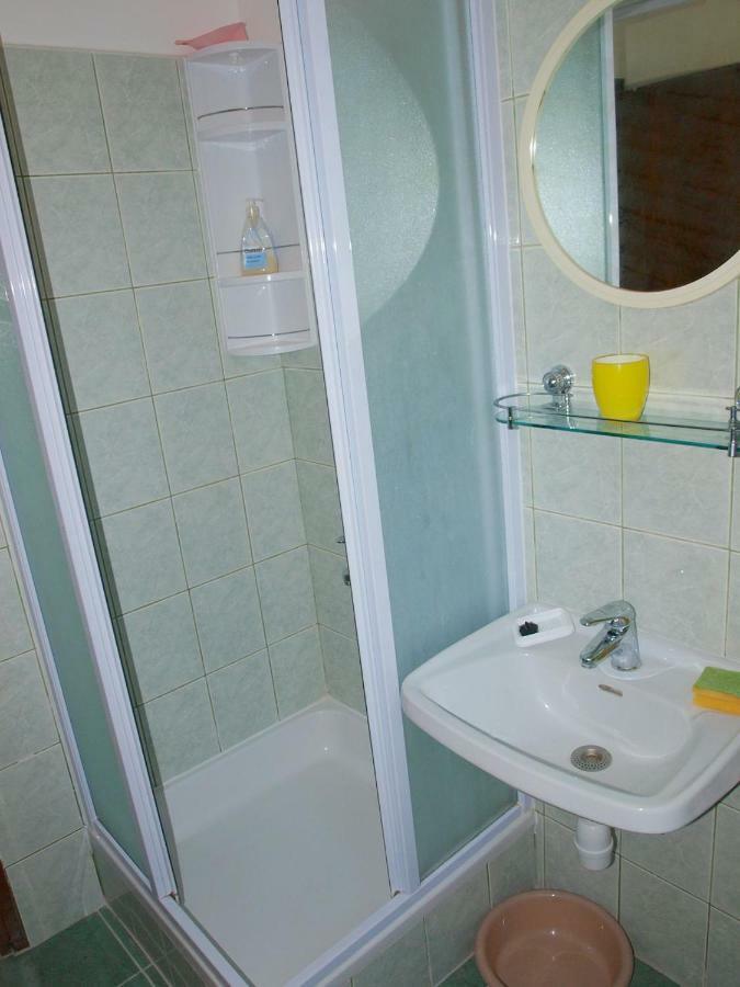 Apartments Mirja - 100M From The Beach & Parking Trogir Kültér fotó