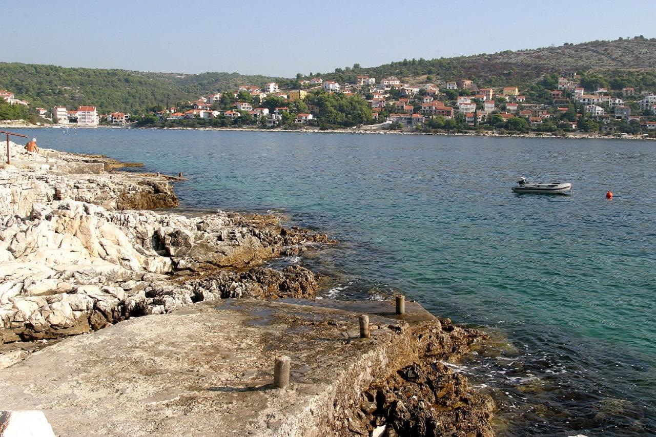 Apartments Mirja - 100M From The Beach & Parking Trogir Kültér fotó